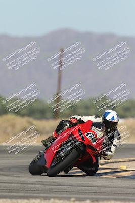 media/Oct-13-2025-Moto Forza (Mon) [[a66d839500]]/2-A Group/Session 3 (Turn 16)/